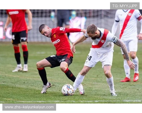 摩纳哥前锋巴洛贡脚踝扭伤，预计缺阵两周